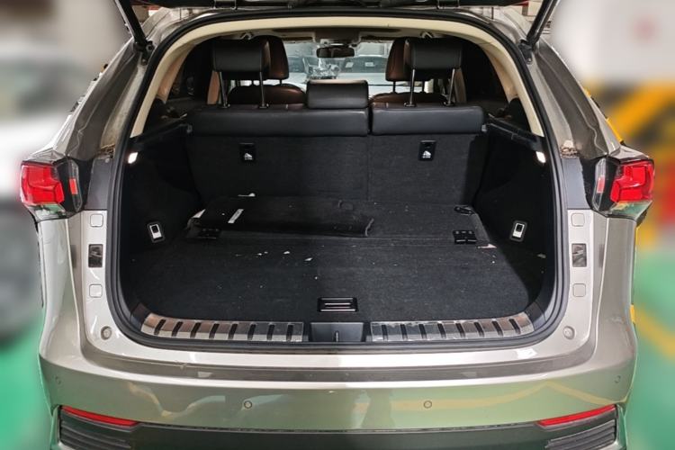 Used Lexus NX 2017 300h Front-Drive FENGSHANG Edition Trunk
