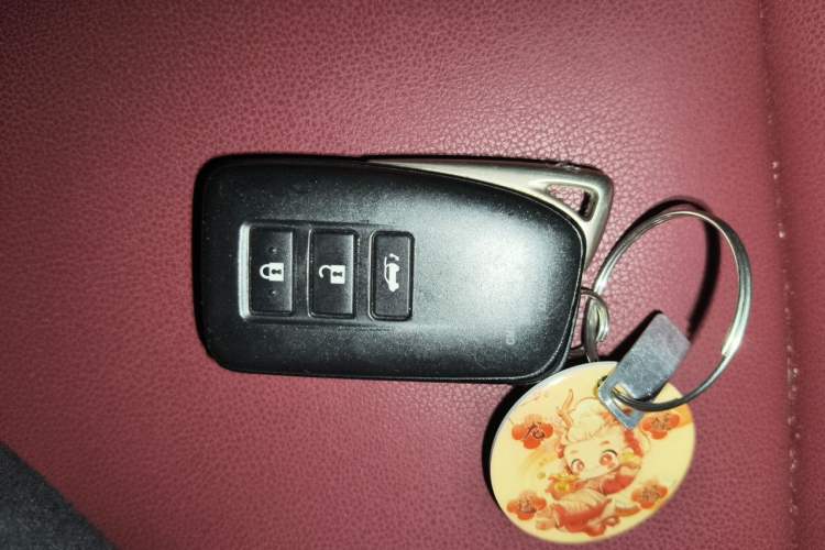 Used Lexus NX 2017 300h Front-Drive FENGSHANG Edition Vehicle Key