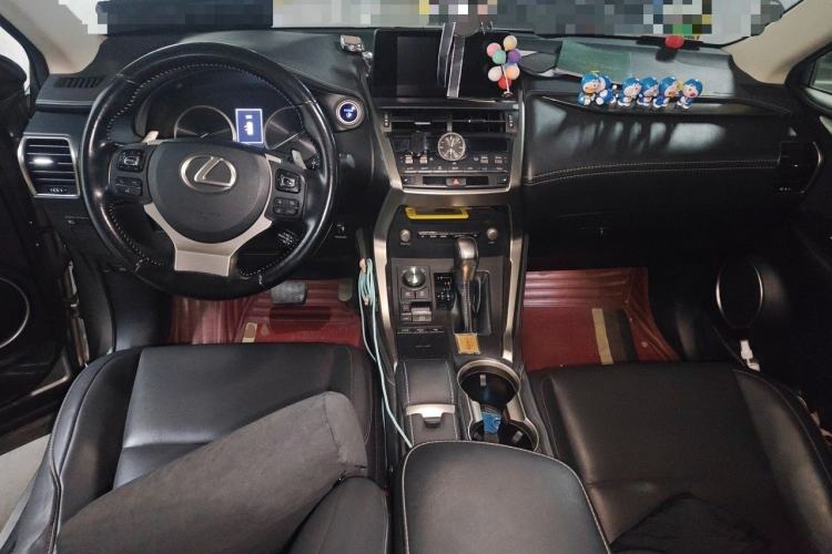 Used Lexus NX 2017 300h Front-Drive FENGSHANG Edition Center Console