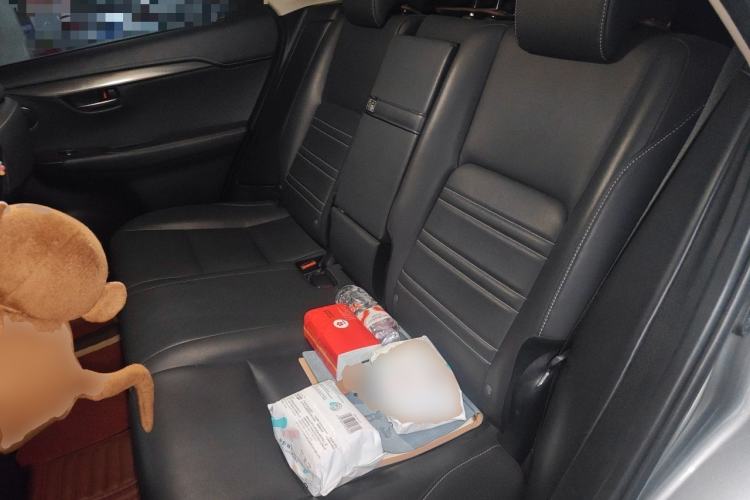 Used Lexus NX 2017 300h Front-Drive FENGSHANG Edition Left Rear Seat