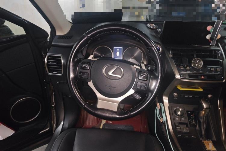 Used Lexus NX 2017 300h Front-Drive FENGSHANG Edition Steering Wheel