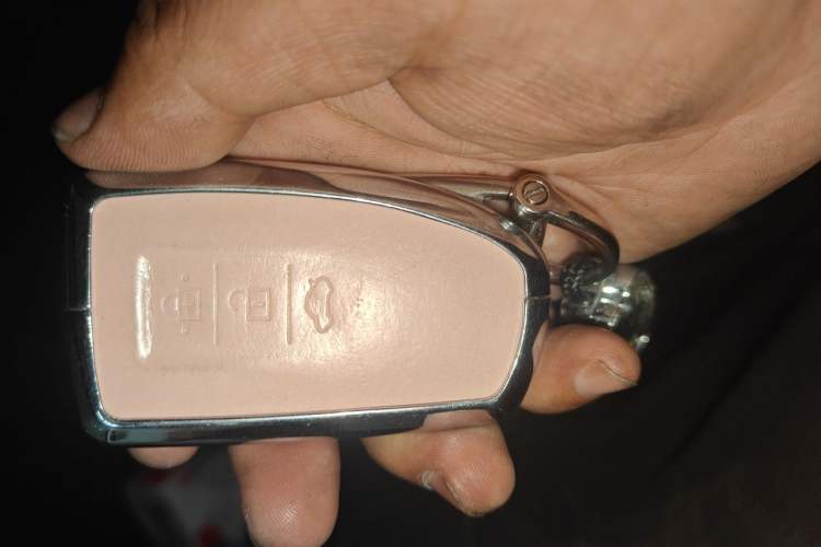 Used Lexus NX 2017 300h Front-Drive FENGSHANG Edition Vehicle Key