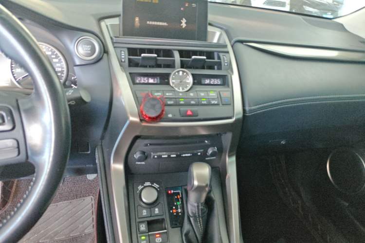 Used Lexus NX 2017 200 Front-Wheel-Drive X-Trail SE Edition Audio And AC Panel