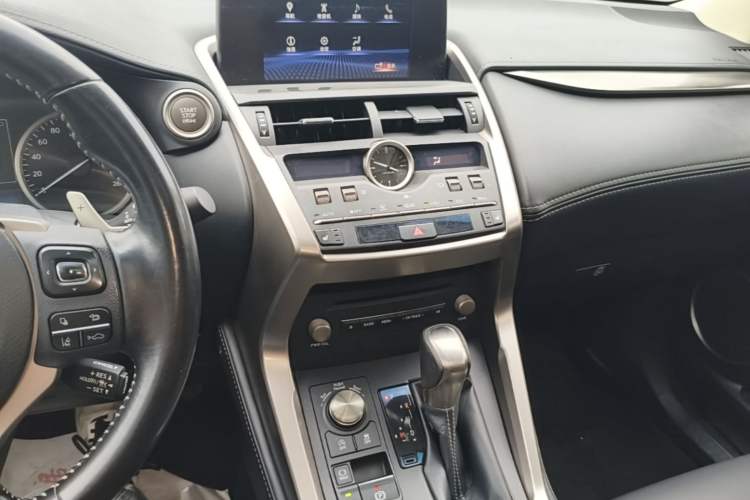Used Lexus NX 2017 200 All-Wheel Drive Fēngshàng Edition Audio And AC Panel