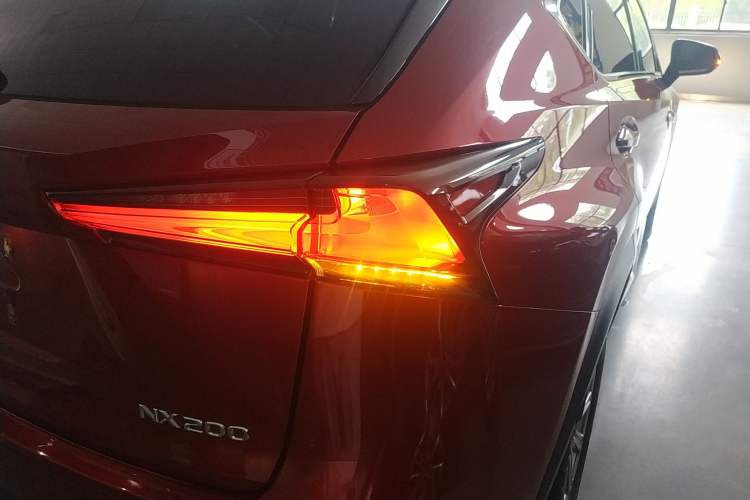Used Lexus NX 2017 200 Front-Wheel-Drive X-Trail SE Edition Exterior 6