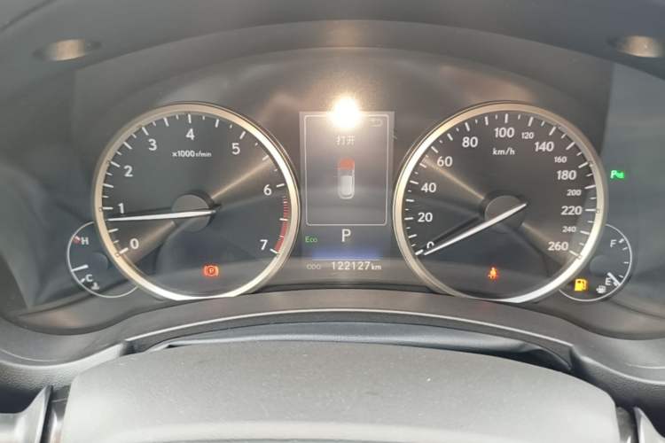 Used Lexus NX 2017 200 All-Wheel Drive Fēngshàng Edition Odometer Close Up