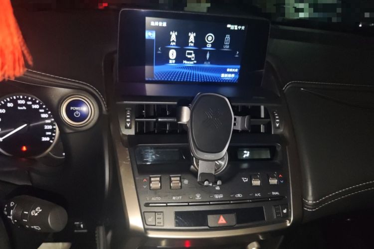 Used Lexus NX 2017 300h Front-Drive FENGSHANG Edition Audio And AC Panel