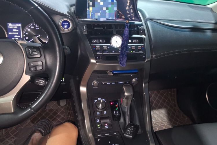 Used Lexus NX 2017 300h Front-Drive FENGSHANG Edition Audio And AC Panel