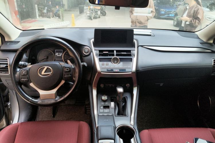 Used Lexus NX 2017 200 Front-Wheel-Drive X-Trail SE Edition Center Console