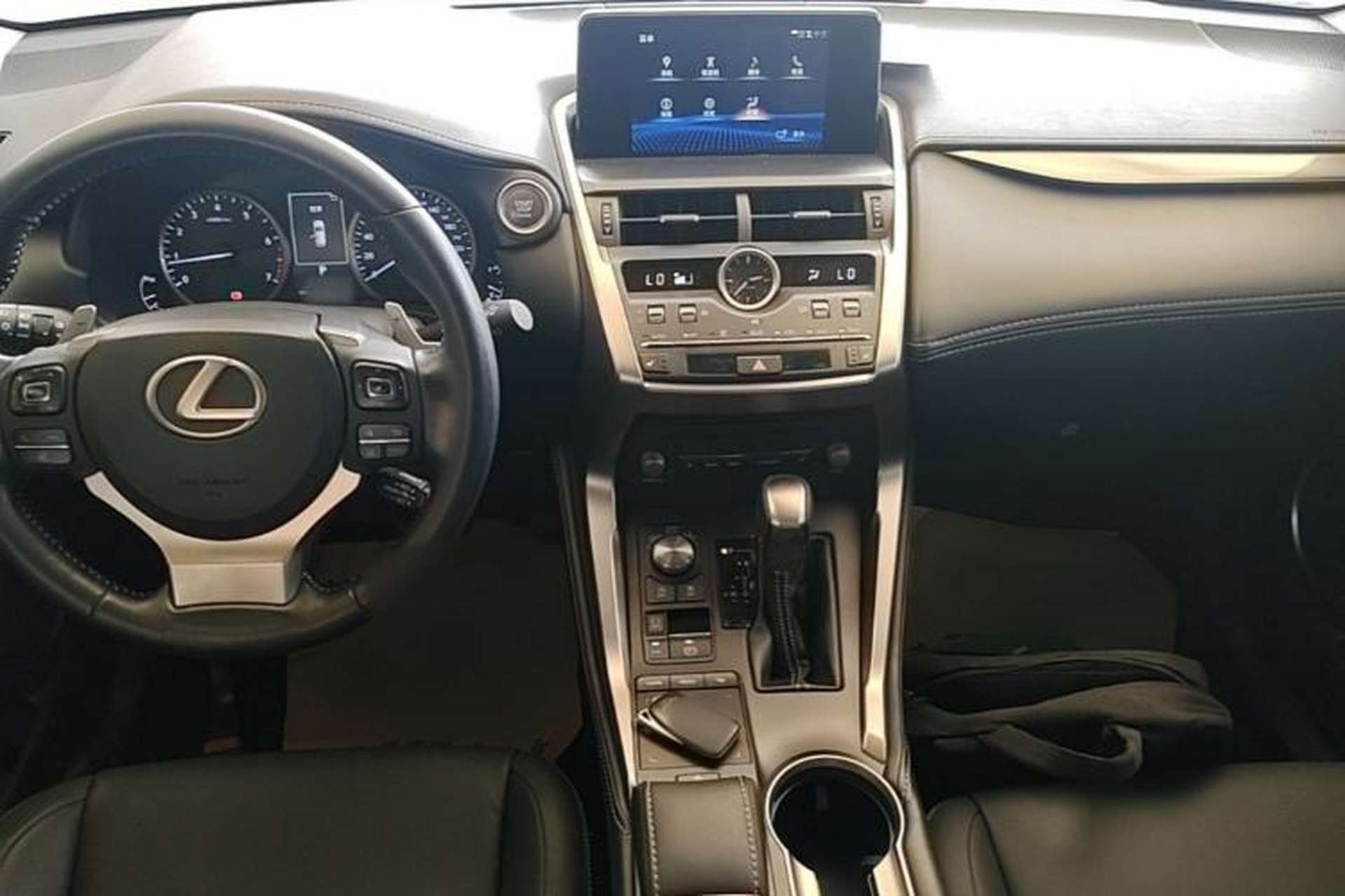 Used Lexus NX 2017 200 All-Wheel Drive Fēngshàng Edition Center Console