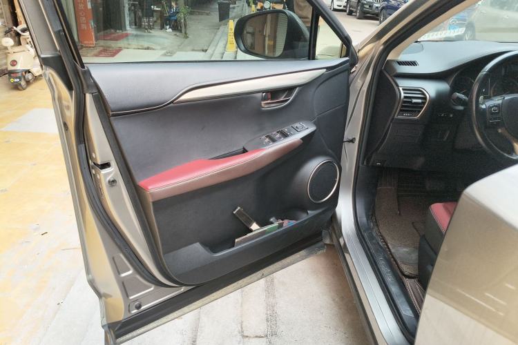 Used Lexus NX 2017 200 Front-Wheel-Drive X-Trail SE Edition Driver Seat
