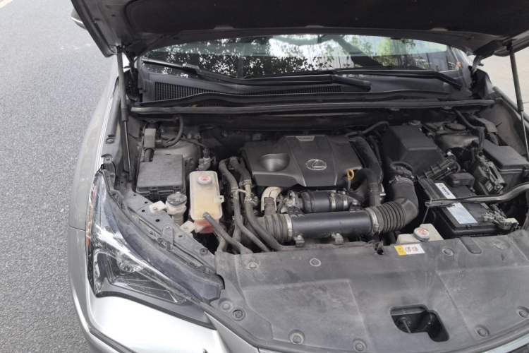 Used Lexus NX 2017 300 Front-Wheel-Drive Limited Edition Engine Bay Right