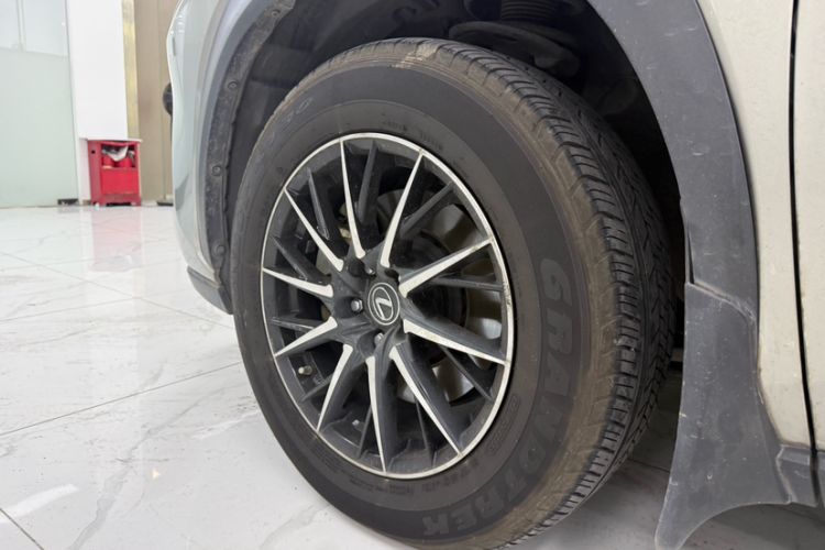 Used Lexus NX 2017 300h Front-Drive FENGSHANG Edition Exterior 4