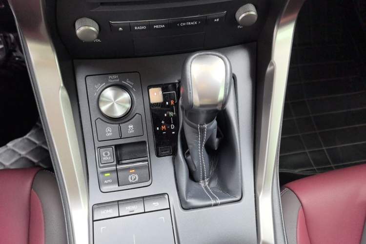 Used Lexus NX 2017 300 Front-Wheel-Drive Limited Edition Gear Lever