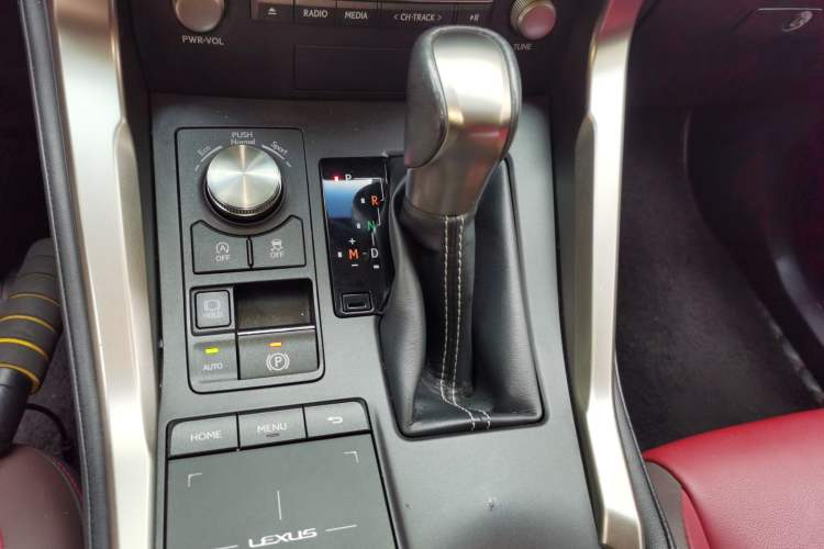 Used Lexus NX 2017 300 Front-Wheel-Drive Limited Edition Gear Lever
