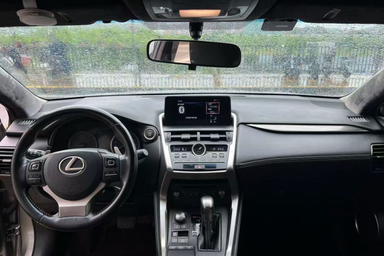 Used Lexus NX 2017 200 Front-Wheel-Drive X-Trail SE Edition Interior 2