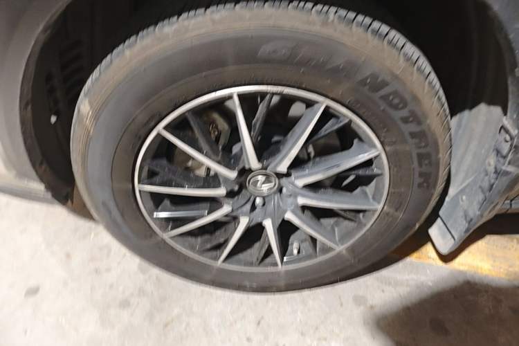 Used Lexus NX 2017 300h Front-Drive FENGSHANG Edition Left Front Wheel Hub