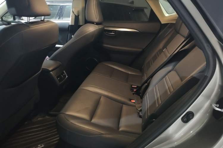 Used Lexus NX 2017 300h Front-Drive FENGSHANG Edition Left Rear Seat