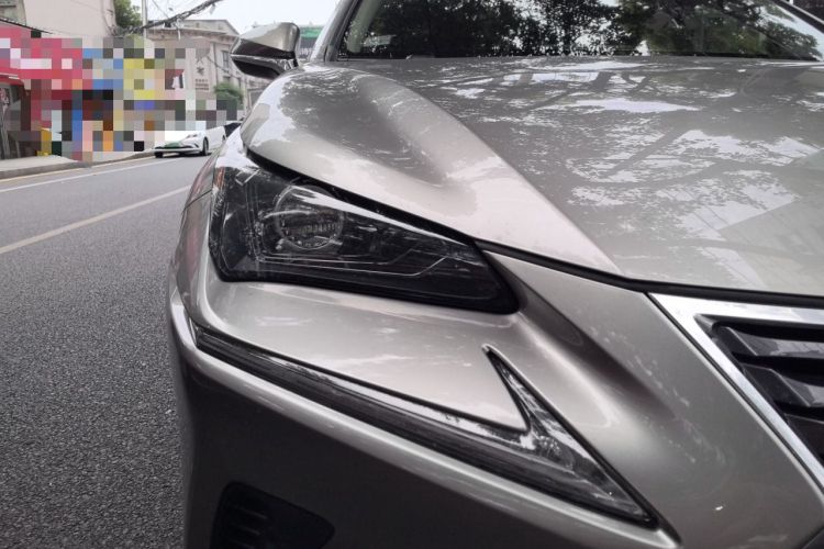 Used Lexus NX 2017 300 Front-Wheel-Drive Limited Edition Right Front Headlight
