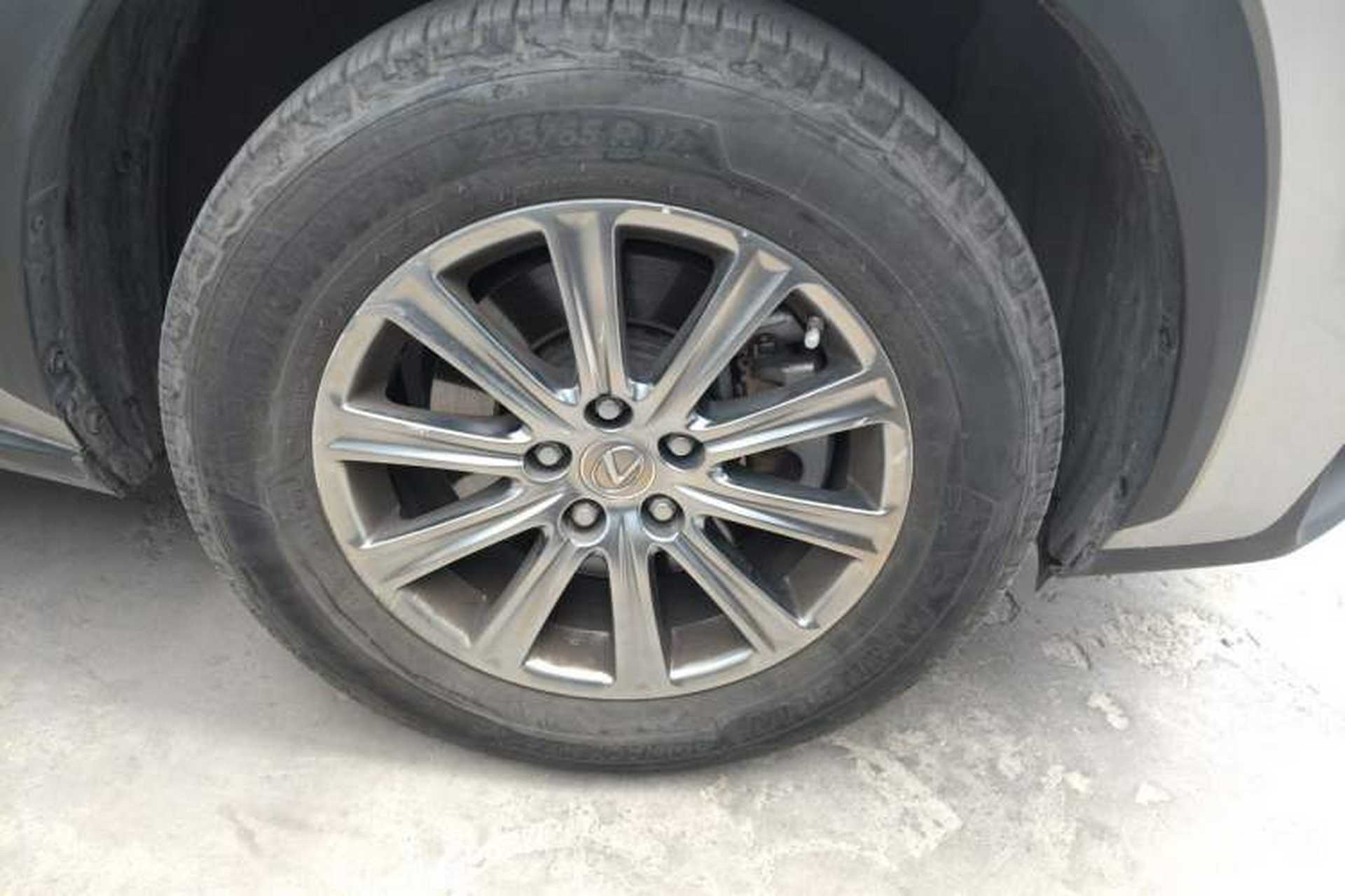 Used Lexus NX 2017 200 Midnight Special Limited Edition Right Front Wheel Hub