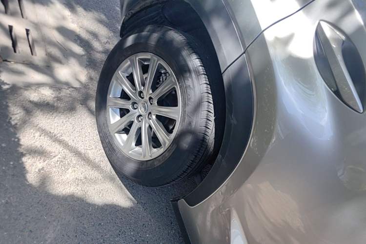 Used Lexus NX 2017 200 Front-Wheel-Drive X-Trail SE Edition Right Rear Wheel Hub