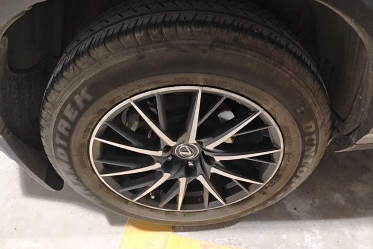 Used Lexus NX 2017 300h Front-Drive FENGSHANG Edition Right Rear Wheel Hub