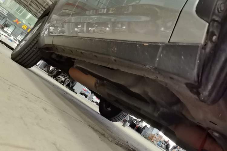 Used Lexus NX 2017 200 Front-Wheel-Drive X-Trail SE Edition Right Side Sill