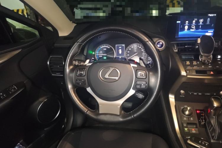 Used Lexus NX 2017 300h Front-Drive FENGSHANG Edition Steering Wheel