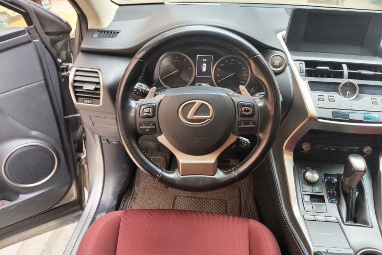 Used Lexus NX 2017 200 Front-Wheel-Drive X-Trail SE Edition Steering Wheel