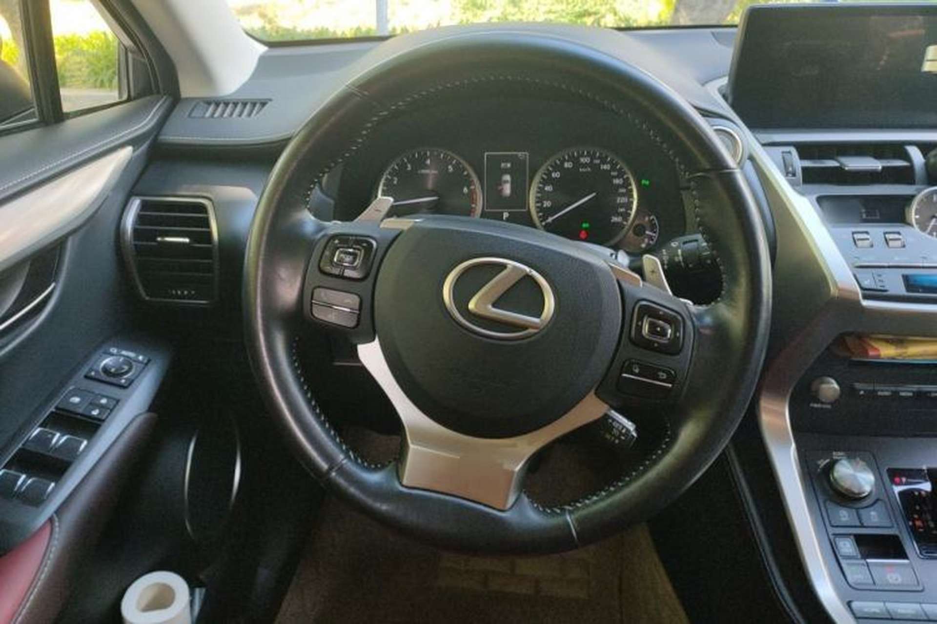 Used Lexus NX 2017 300 Front-Wheel-Drive Limited Edition Steering Wheel