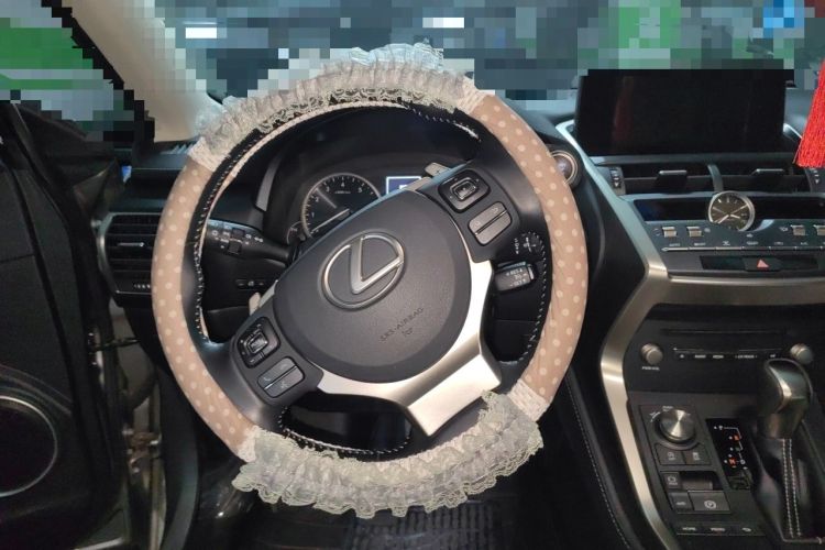 Used Lexus NX 2017 200 Front-Wheel-Drive X-Trail SE Edition Steering Wheel