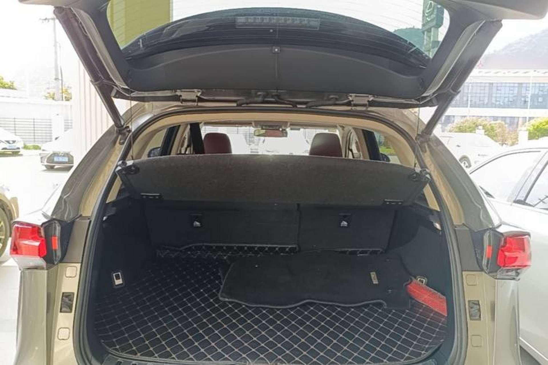 Used Lexus NX 2017 200 All-Wheel Drive Fēngshàng Edition Trunk