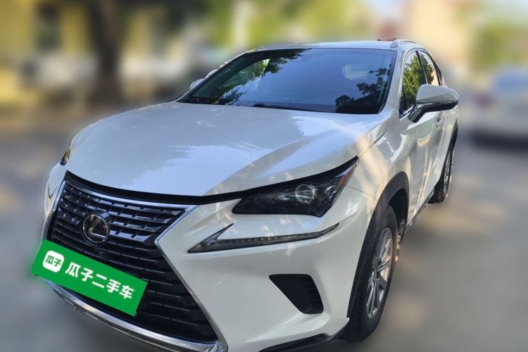 Lexus NX 2017 200 All-Wheel Drive Fēngshàng Edition de segunda mano Guazi used car, China used car export, Used car for sale, Used cars, Cheapest cars for sale