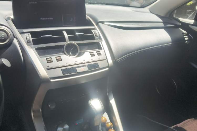 Used Lexus NX 2017 200 Front-Wheel-Drive X-Trail SE Edition Audio And AC Panel