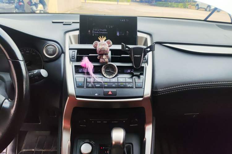 Used Lexus NX 2017 200 Front-Wheel-Drive X-Trail SE Edition Audio And AC Panel