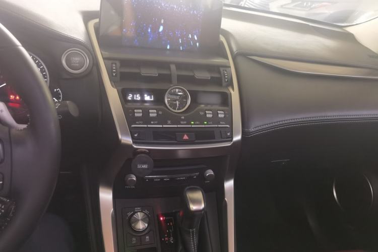 Used Lexus NX 2017 200 All-Wheel Drive Fēngshàng Edition Audio And AC Panel