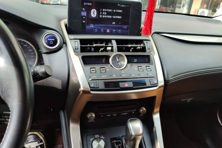 Used Lexus NX 2017 300h Front-Drive FENGSHANG Edition Audio And AC Panel