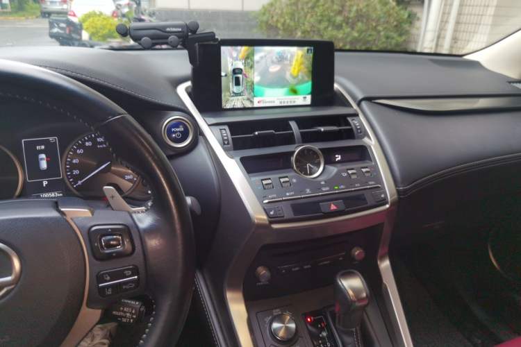 Used Lexus NX 2017 300h Front-Drive FENGSHANG Edition Audio And AC Panel