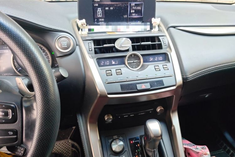 Used Lexus NX 2017 200 Front-Wheel-Drive X-Trail SE Edition Audio And AC Panel