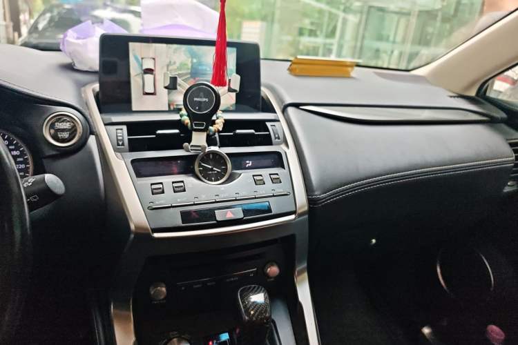 Used Lexus NX 2017 200 Front-Wheel-Drive X-Trail SE Edition Audio And AC Panel