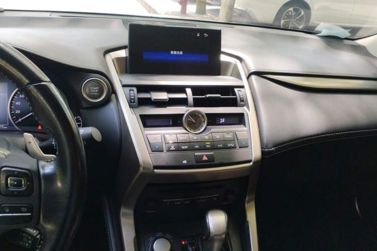 Used Lexus NX 2017 300 All-Wheel Drive Fēngshàng Edition Audio And AC Panel