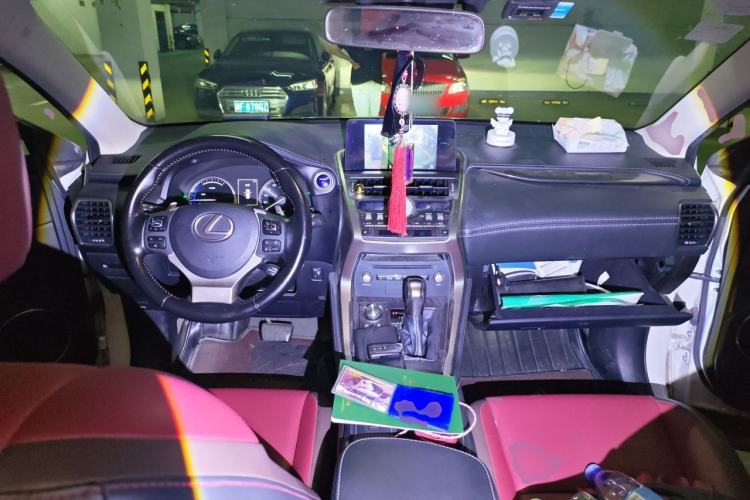 Used Lexus NX 2017 300h Front-Drive FENGSHANG Edition Center Console