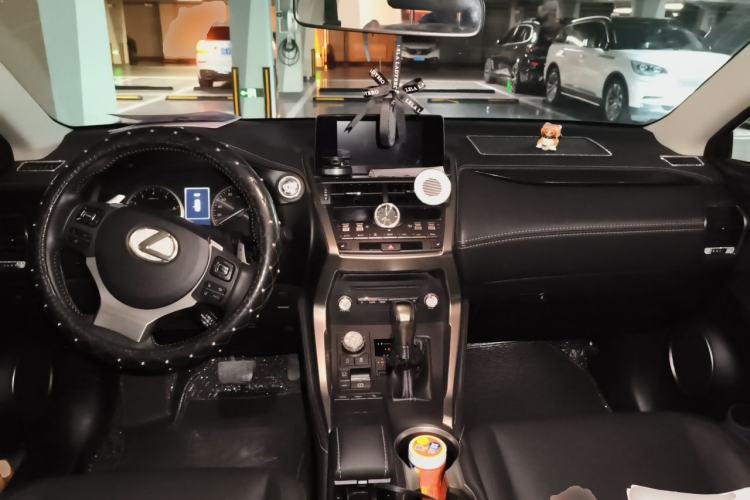 Used Lexus NX 2017 200 All-Wheel Drive Fēngshàng Edition Center Console