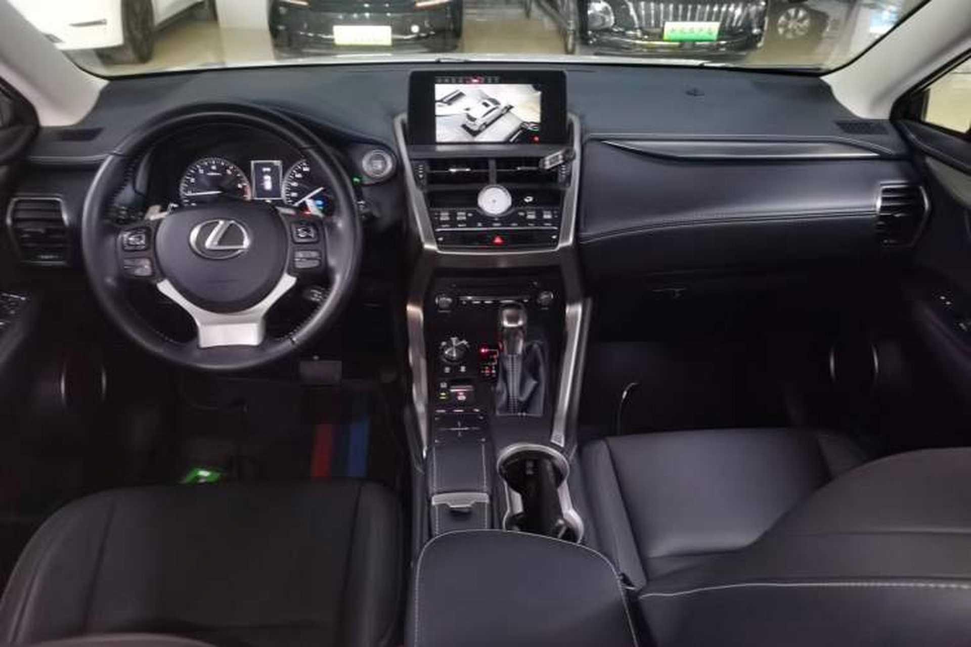 Used Lexus NX 2017 300 Front-Wheel-Drive Limited Edition Center Console