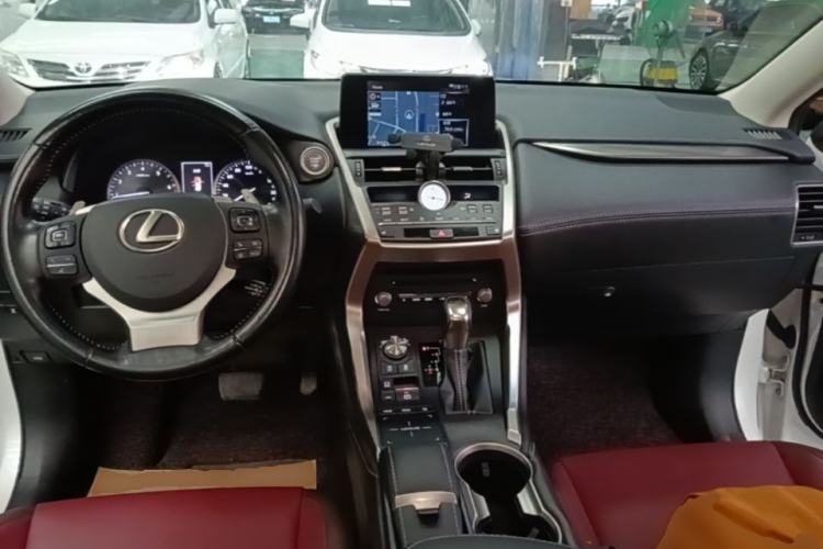 Used Lexus NX 2017 300 All-Wheel Drive Fēngshàng Edition Center Console