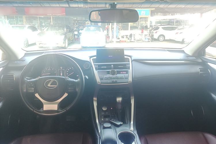 Used Lexus NX 2017 200 Front-Wheel-Drive X-Trail SE Edition Center Console