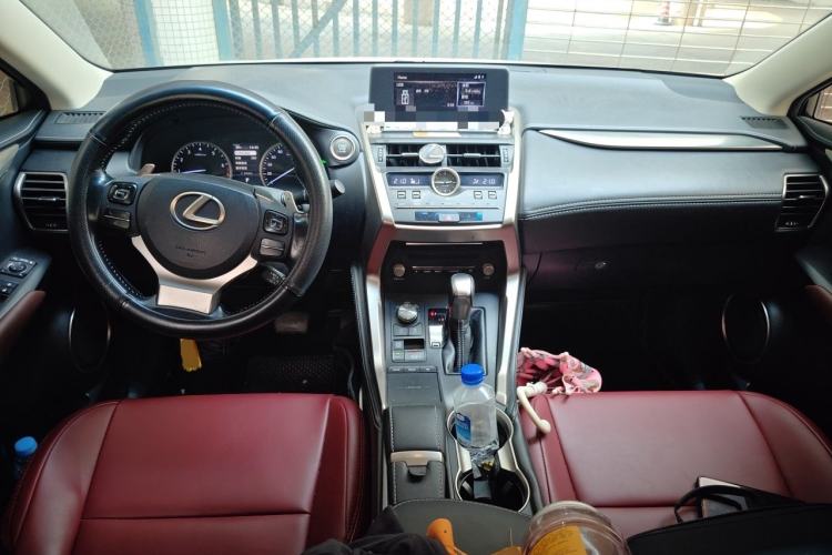 Used Lexus NX 2017 200 Front-Wheel-Drive X-Trail SE Edition Center Console
