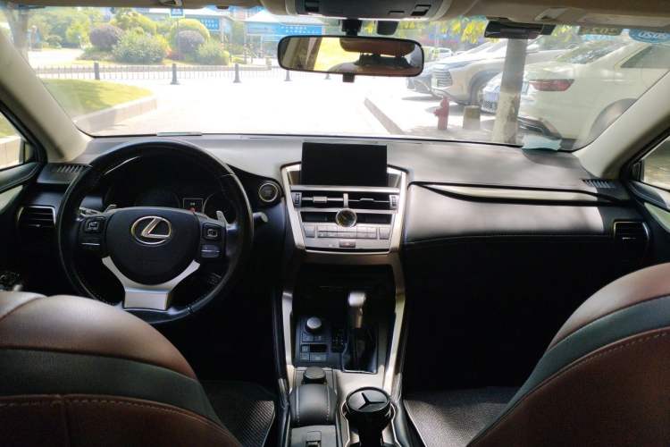 Used Lexus NX 2017 300 All-Wheel Drive Fēngshàng Edition Center Console