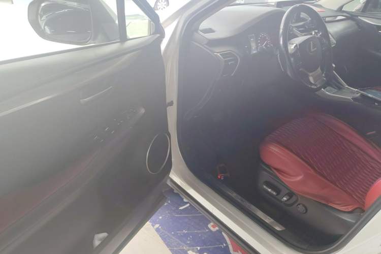 Used Lexus NX 2017 300h Front-Drive FENGSHANG Edition Driver Seat