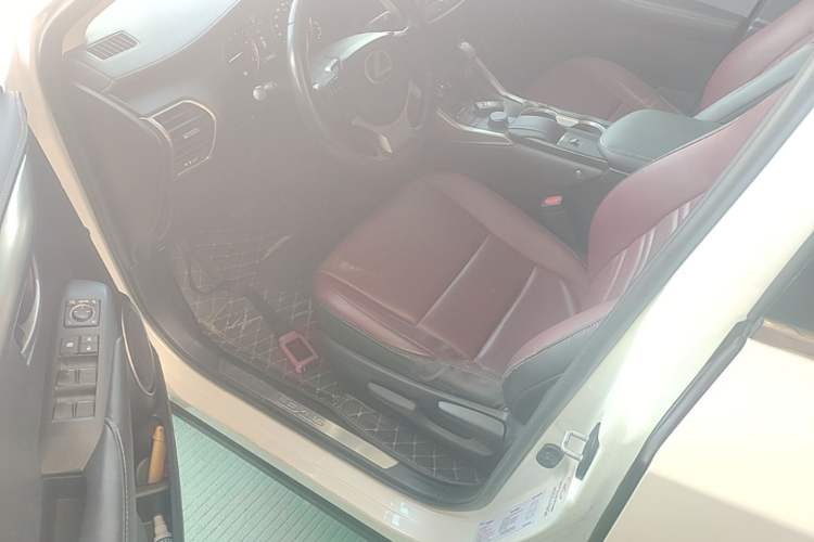 Used Lexus NX 2017 200 Front-Wheel-Drive X-Trail SE Edition Driver Seat